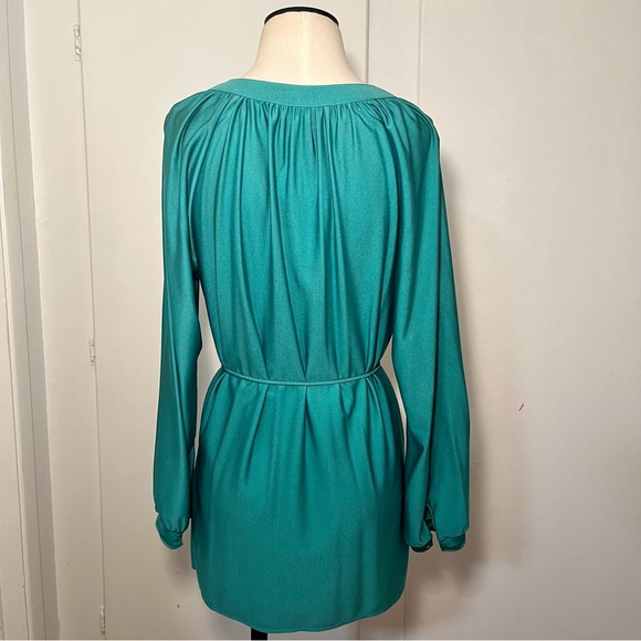 Vintage 70s Green Ship n Shore Tie Waist V Neck Disco Nylon Tunic Top - Picture 5 of 6